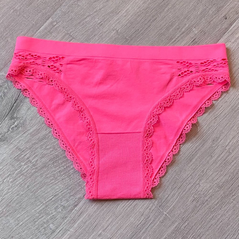 Victoria's Secret Seamless Little Cheekini panties